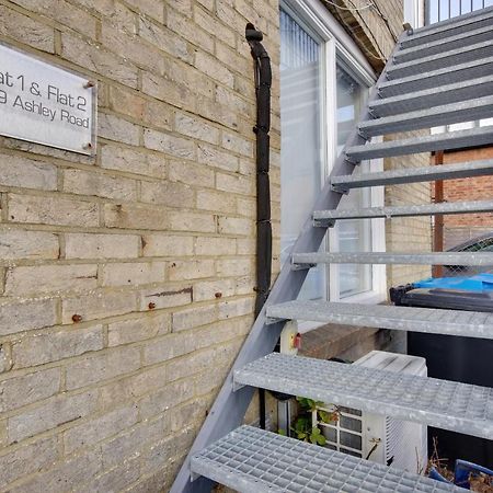 279 Ashley Road Apartment Пул Екстериор снимка