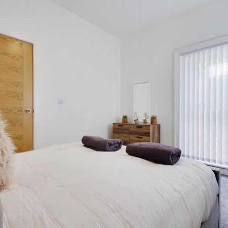 279 Ashley Road Apartment Пул Екстериор снимка
