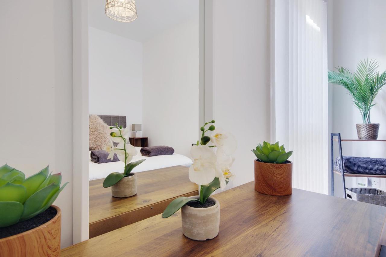 279 Ashley Road Apartment Пул Екстериор снимка
